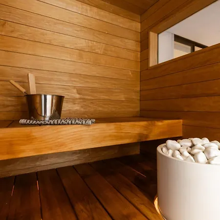 Penthouse Ounas With Private Sauna 로바니에미